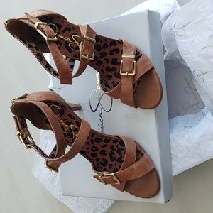 Ladies sandals